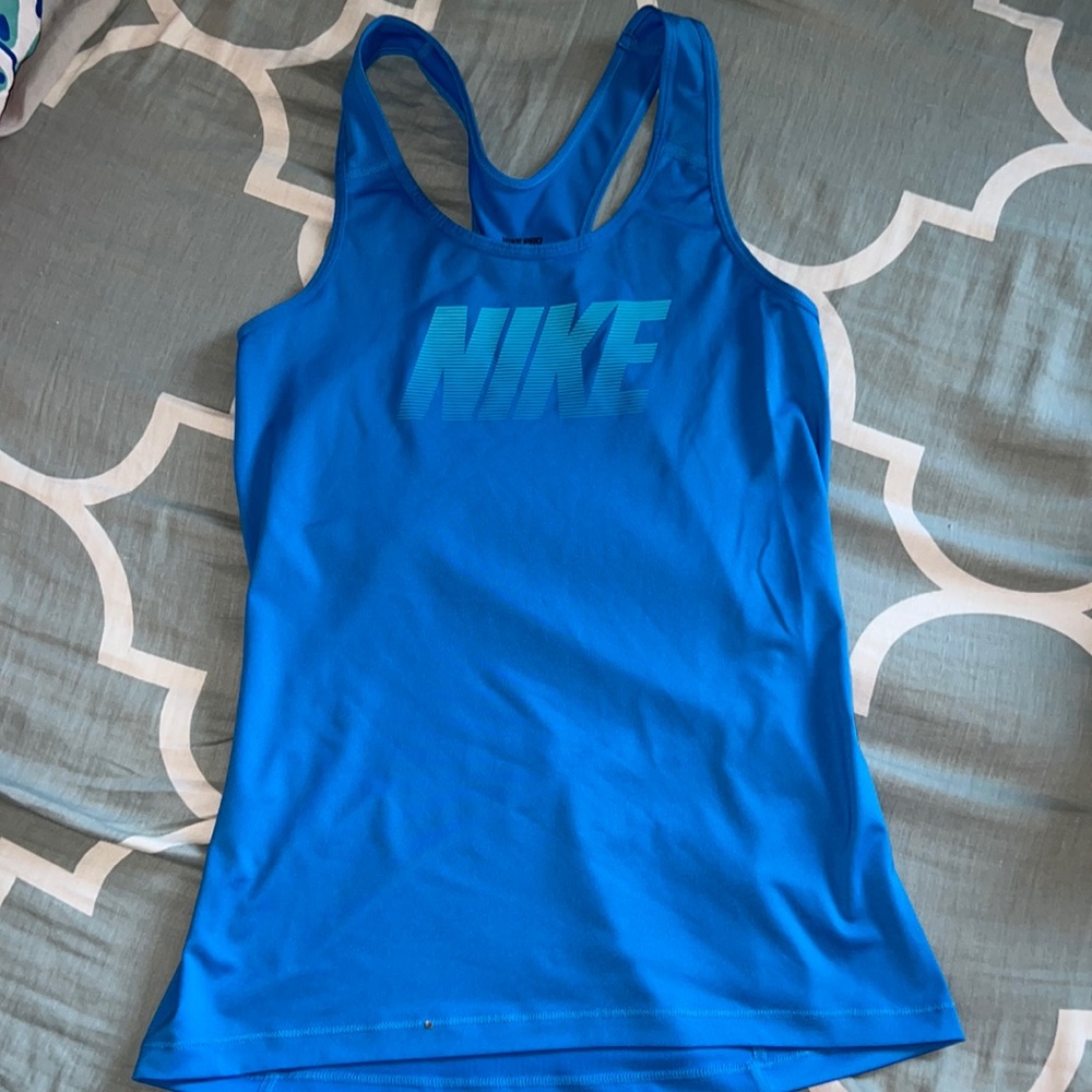 🟣 Nike Razor Back Shirt 🟠